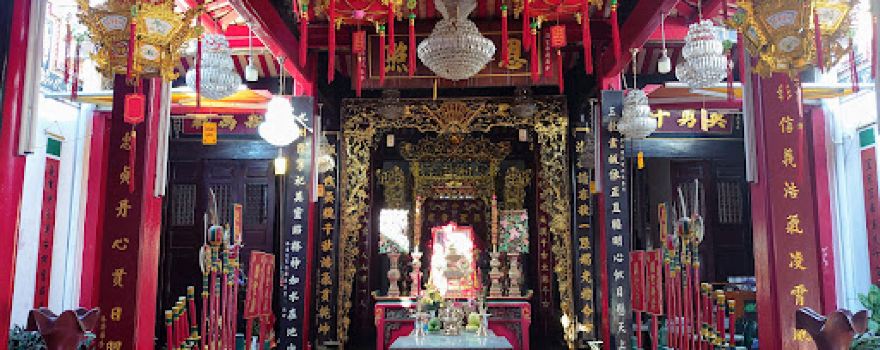 Quan De (Chua Ong) Temple