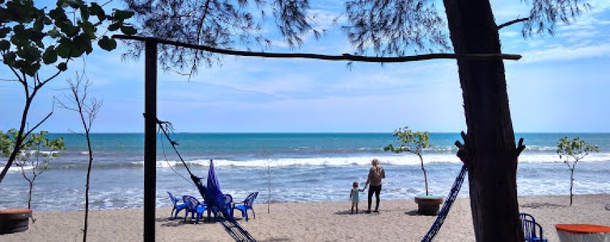 Tapakis Ulakan beach, Padang Pariaman