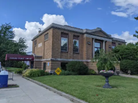 Oxford Public Library