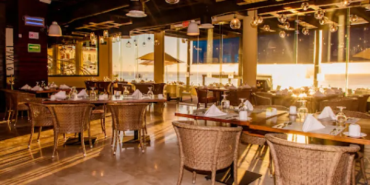 Maydan - Casa Dorada