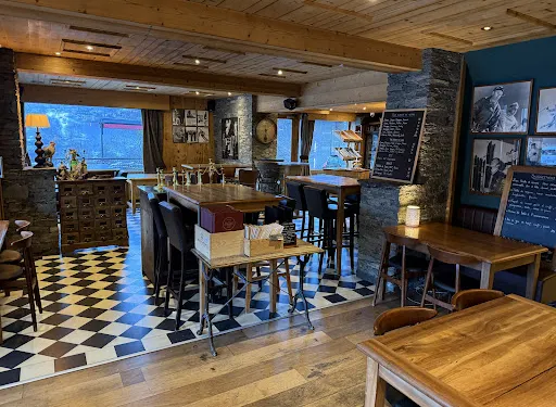 Le Monal Hotel Restaurant