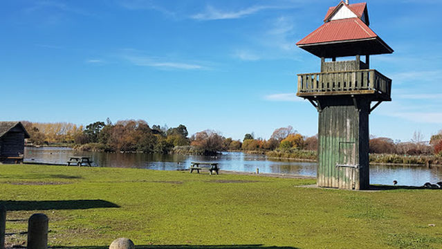Henley Lake Park