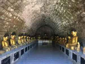 Ratana Man Aung Pagoda