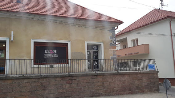 ESCAPE ROOM BOJNICE - Záhada ružového pantera ESCAPKY.sk