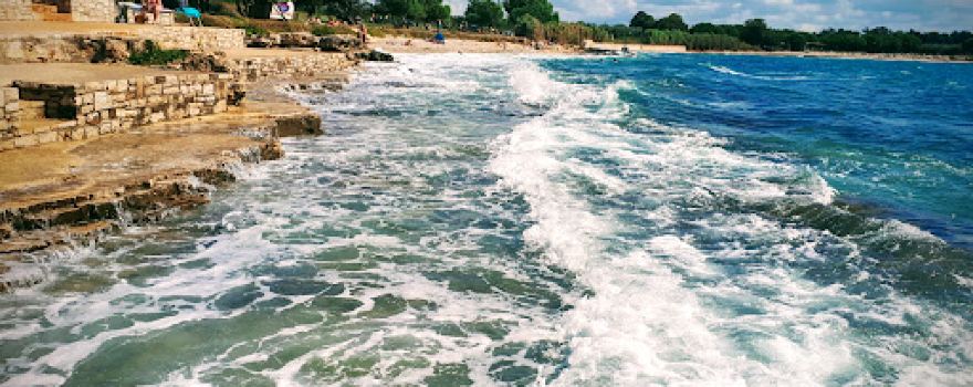 Beach Kastanija