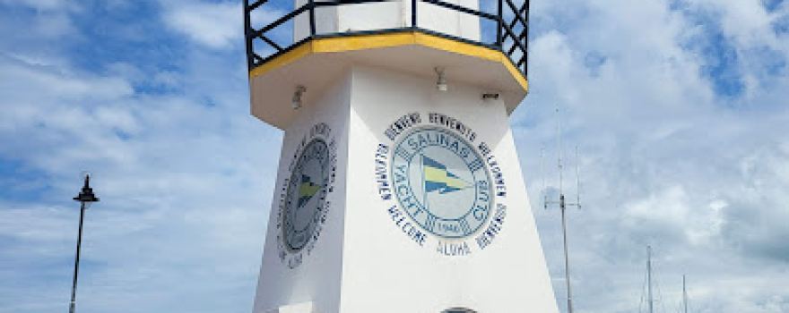 Faro Salinas Yacht Club