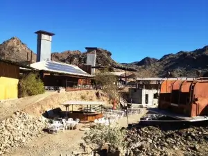 Nellie E Saloon -The Desert Bar