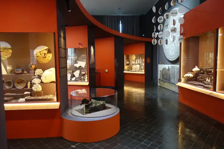 Hotels near Museum Bargoin
