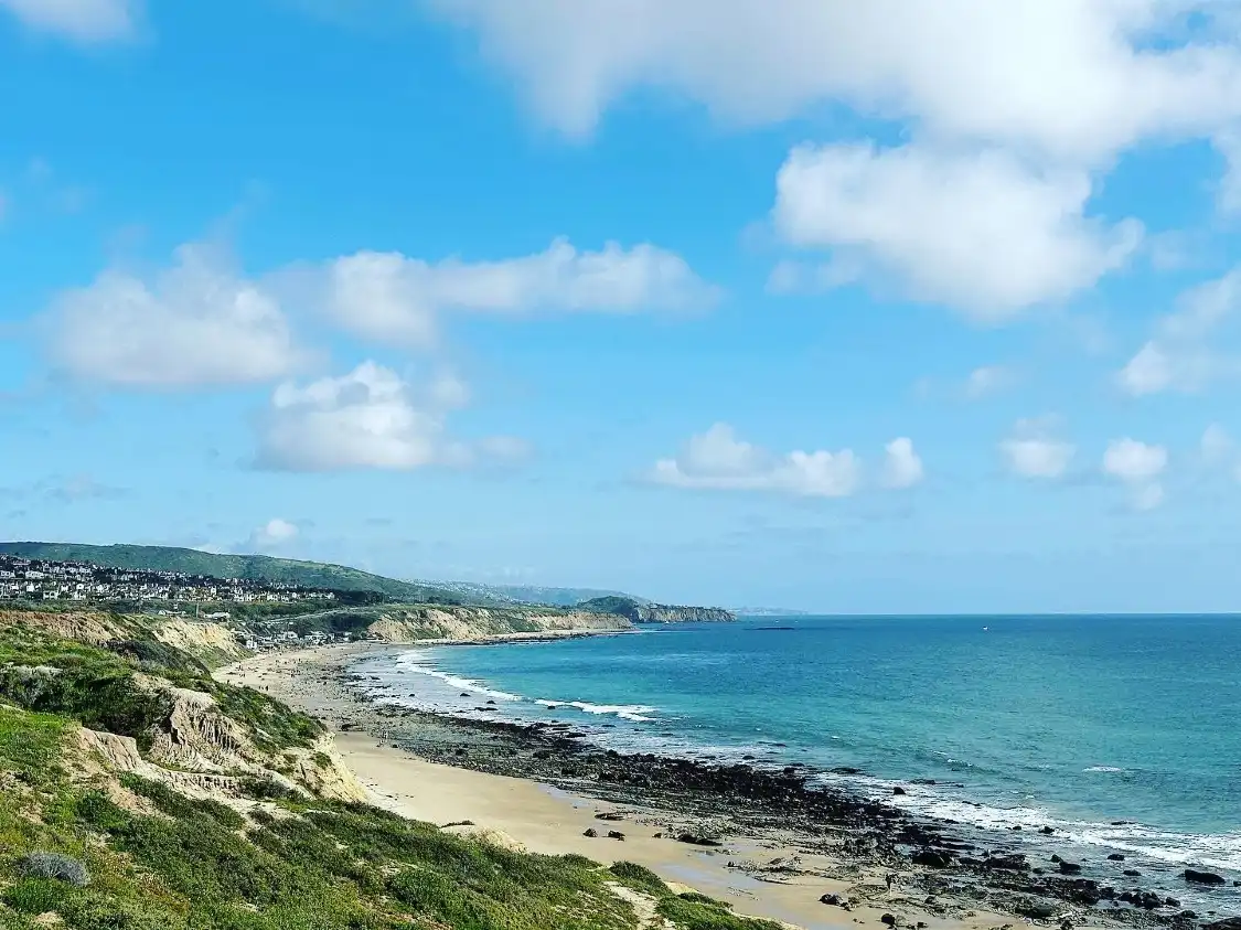 Hotels near Crystal Cove State Beach