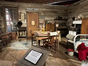 SC Cotton Museum: home of Lee County Vets Museum