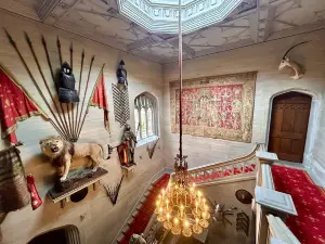 Hampton Court Castle
