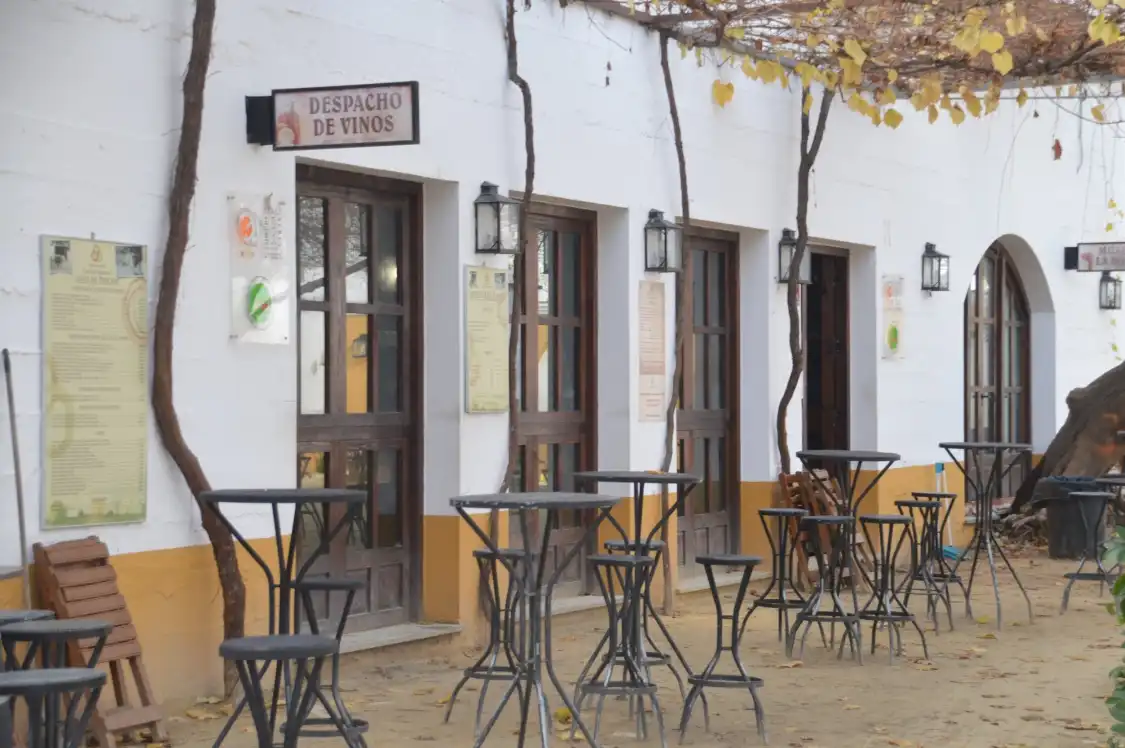 Hotels near Museo del Moscatel