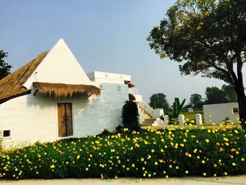 Hotels near Ko Thepho