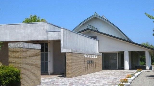 黒部市美術館