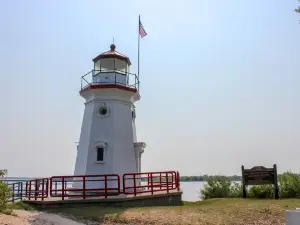 Cheboygan Crib Light