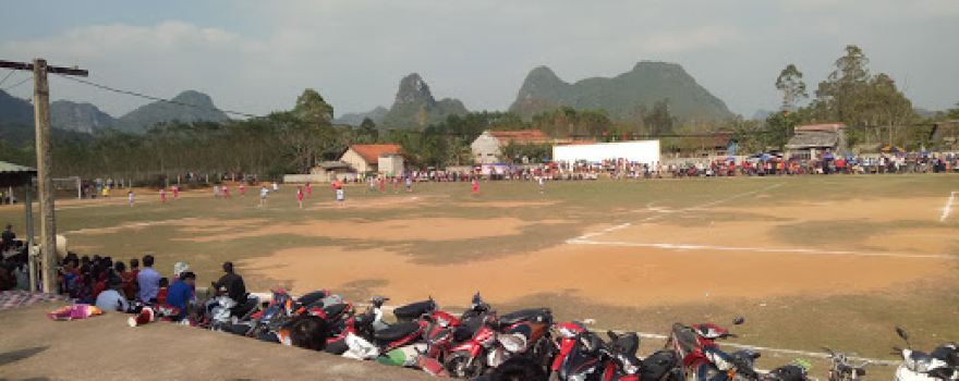 Sân Vận Động Xã Vạn Linh