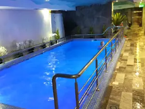 SanoVITA Pool