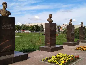 Monument widow and mother of the deceased Defenders of the Motherland