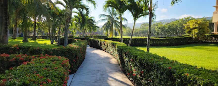 La Ensenada Beach Resort & Convention Center
