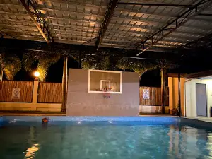 RJ's Private Pool