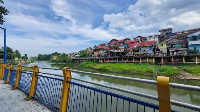 Wisata Tepian Kelingi Bukit Sulap