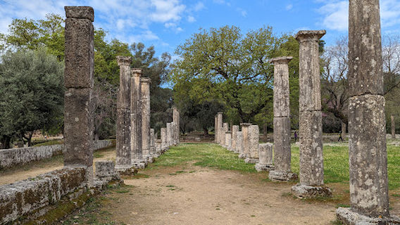 Olympia Tour Guide