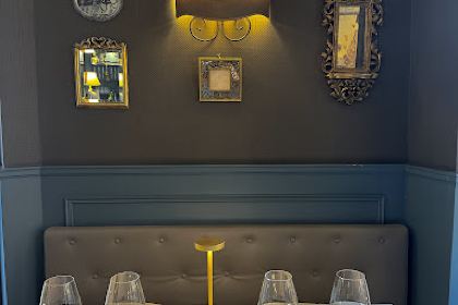 1990 Accademia Del Gusto