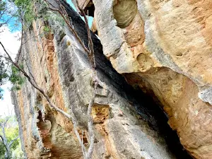 Quinkan Split Rock Art Site