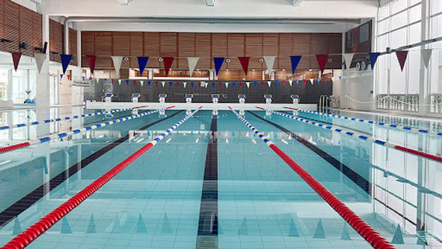 Urheiluhallit Malmi (Malmin Uimahalli)