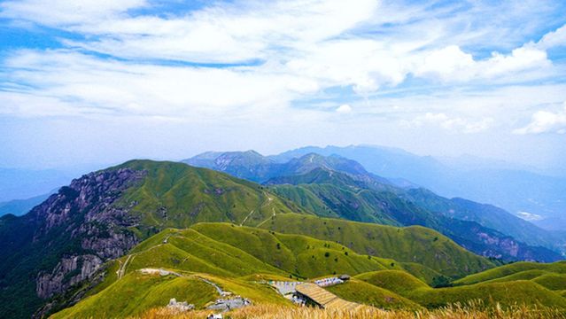 Wugong Mountain Scenic Area Hiking Trail