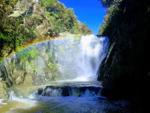 Piroa Falls