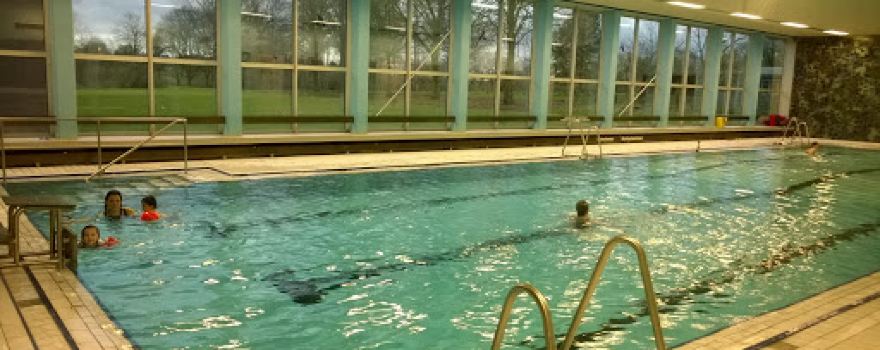 Hallenbad