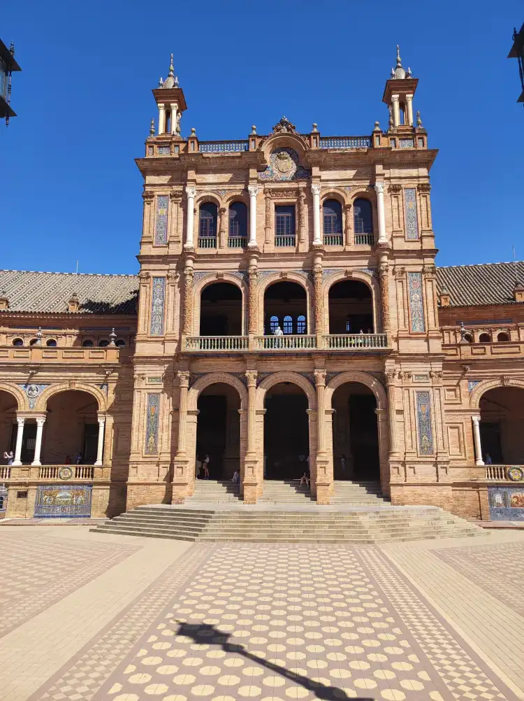 Hotels near Parque de Maria Luisa