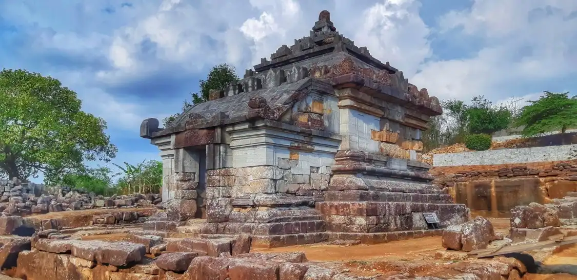 Hotels near Ijo Temple