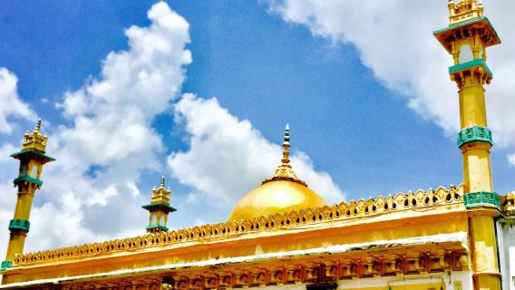 Tomb of Mughal Emperor Aurangzeb Alamgir