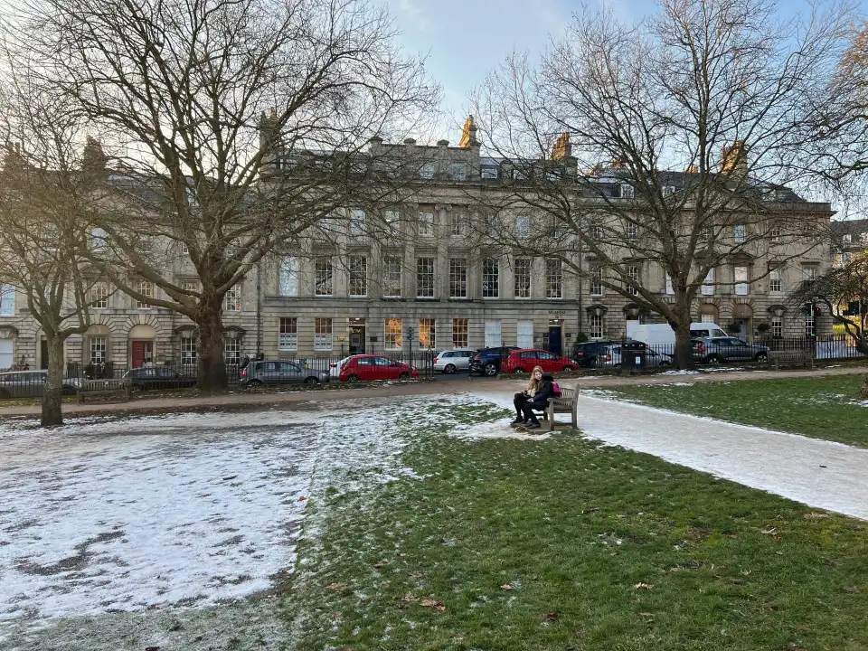 2_Queen Square