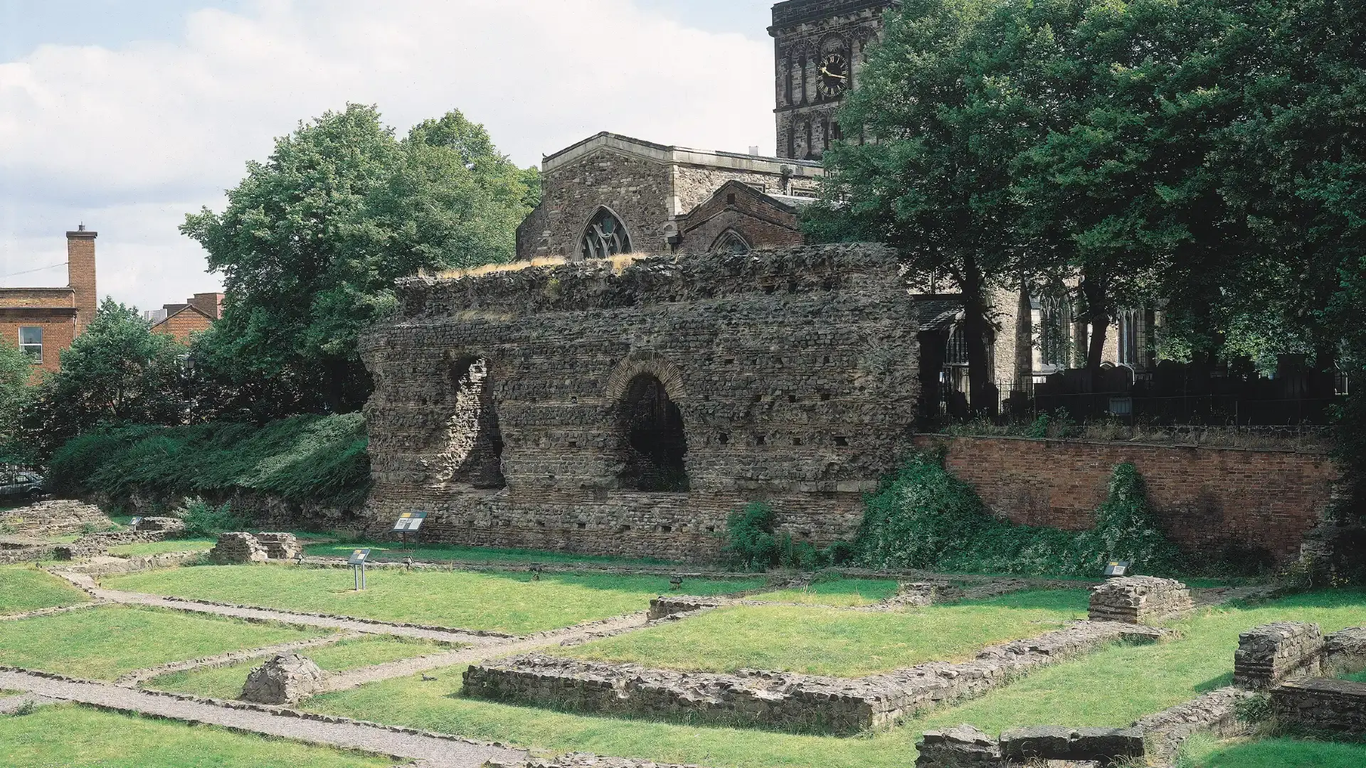 Hotels near Jewry Wall & Roman Baths