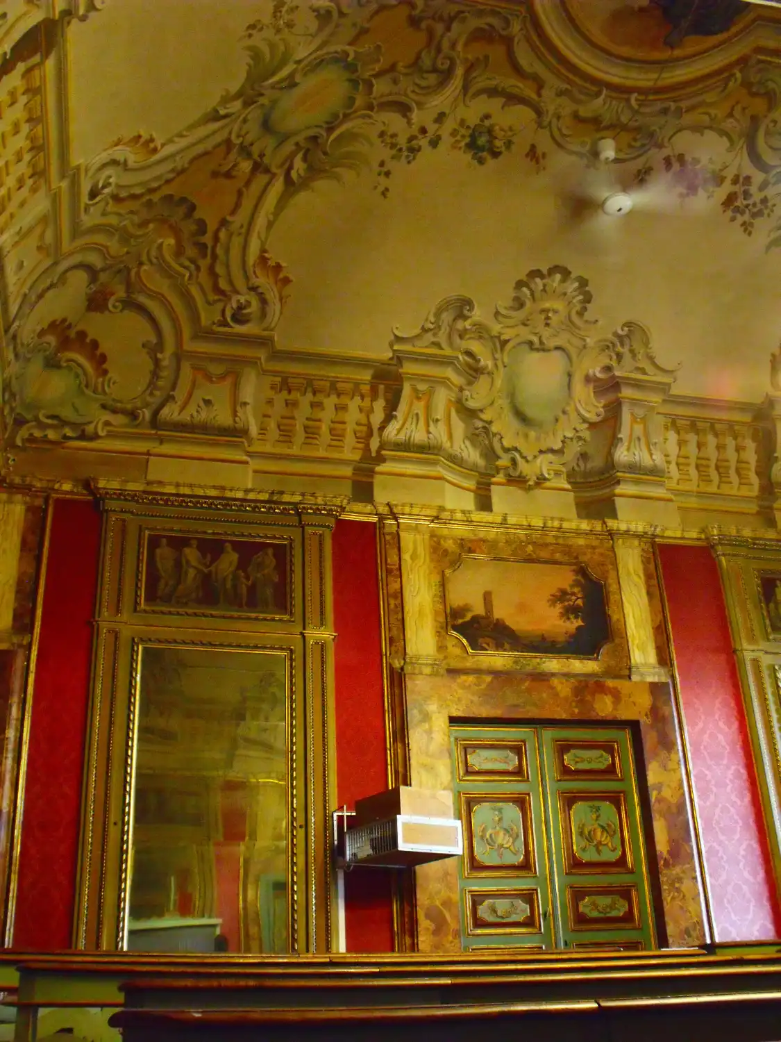 Hotels near University for Foreigners in Palazzo Galenga