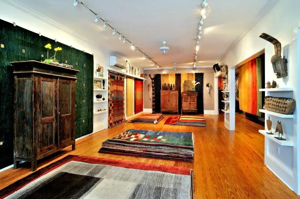 Hotels near Archeo Gallery