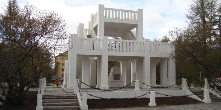 Памятник жертвам интервенции