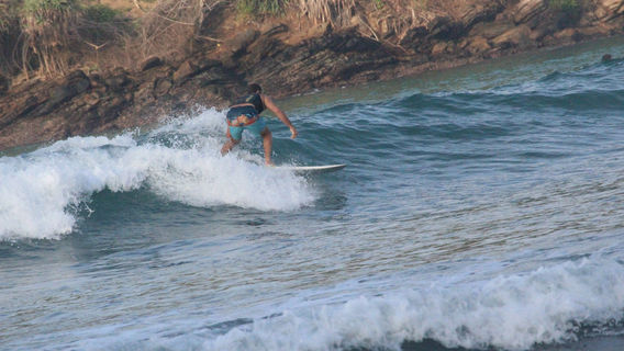 Bandula Surfing School