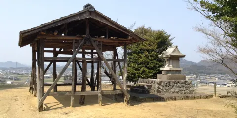 富田茶臼山古墳