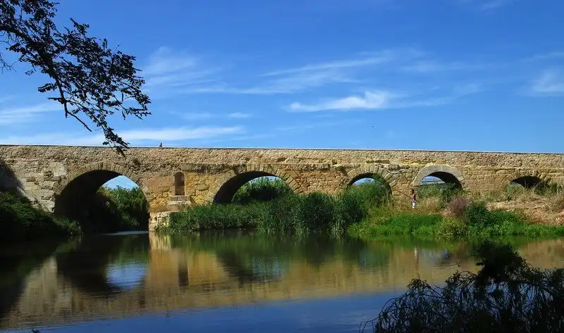 Hotels near Ponte Romano sul fiume Rio Mannu
