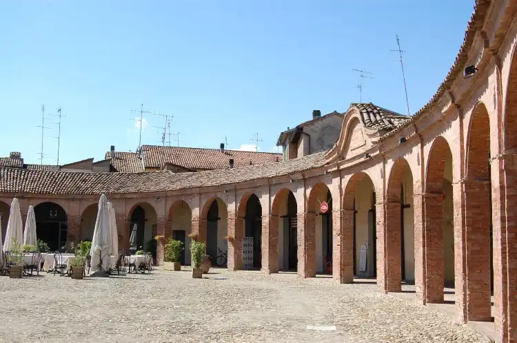 Hotels in Bagnacavallo