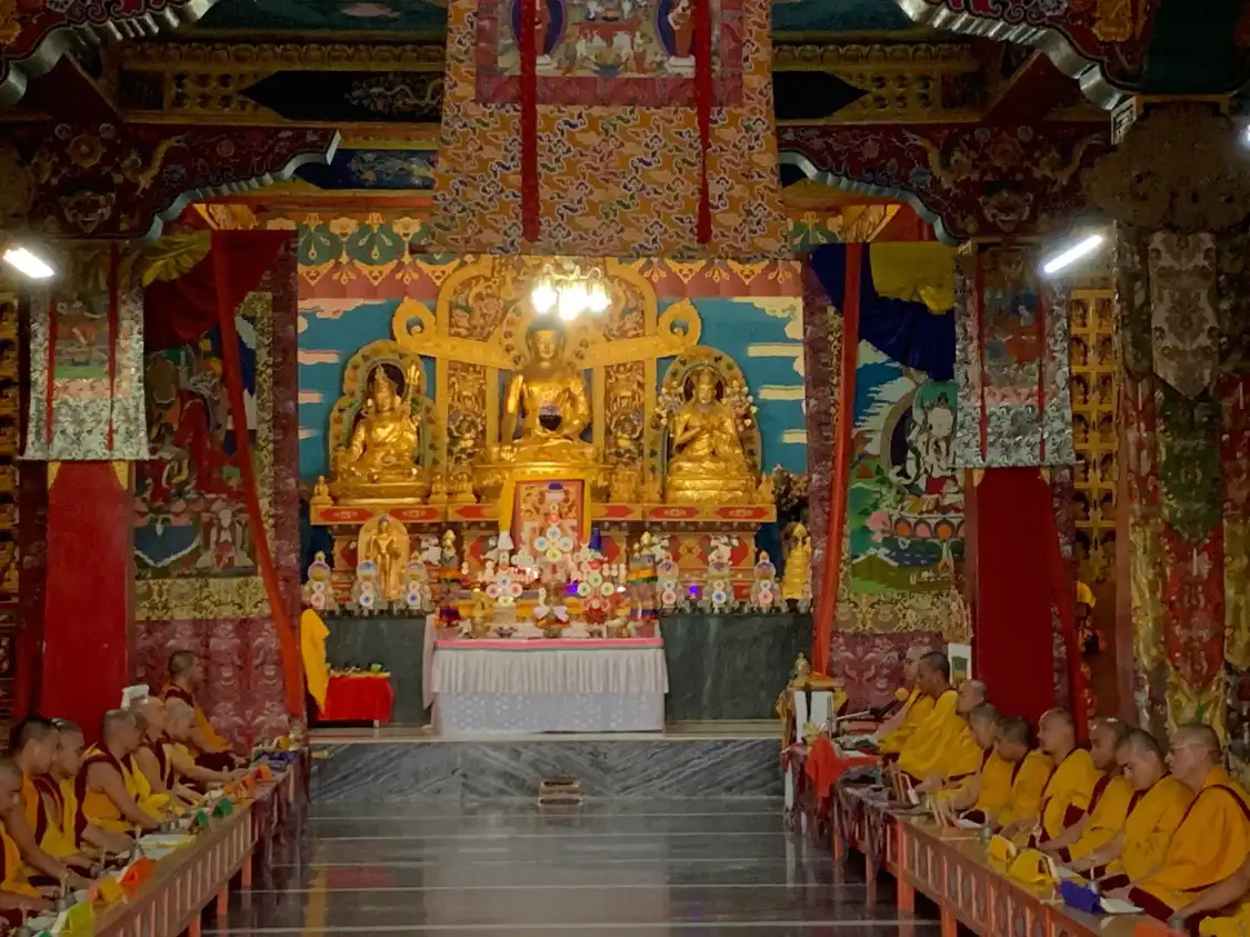 Hotels near Nyingma Monastery