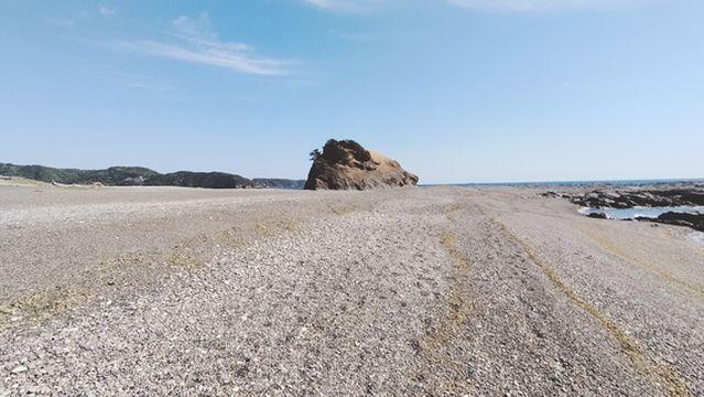 Bear’s Rock Shihara Coast