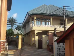 Igwe Orizu Palace Nnewi