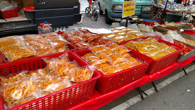 Pasar Malam Bandar Putra (Friday)