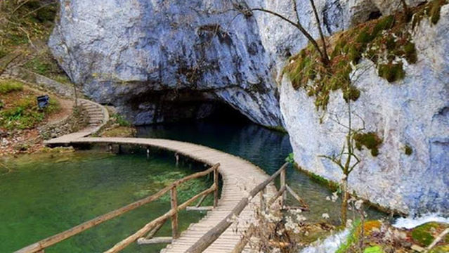 Winter swimming pool Mladost