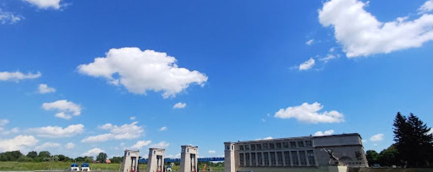 A tiszalöki vízerőmű hadifogoly építőinek emlékműve